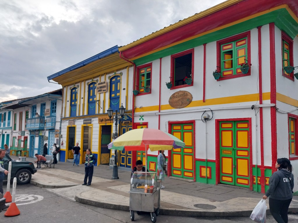 Travel Guide Filandia